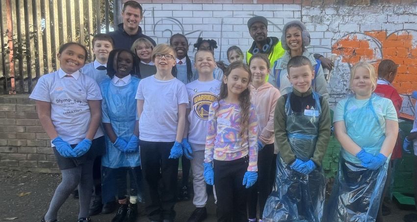 Castle Academy takes part in community art project